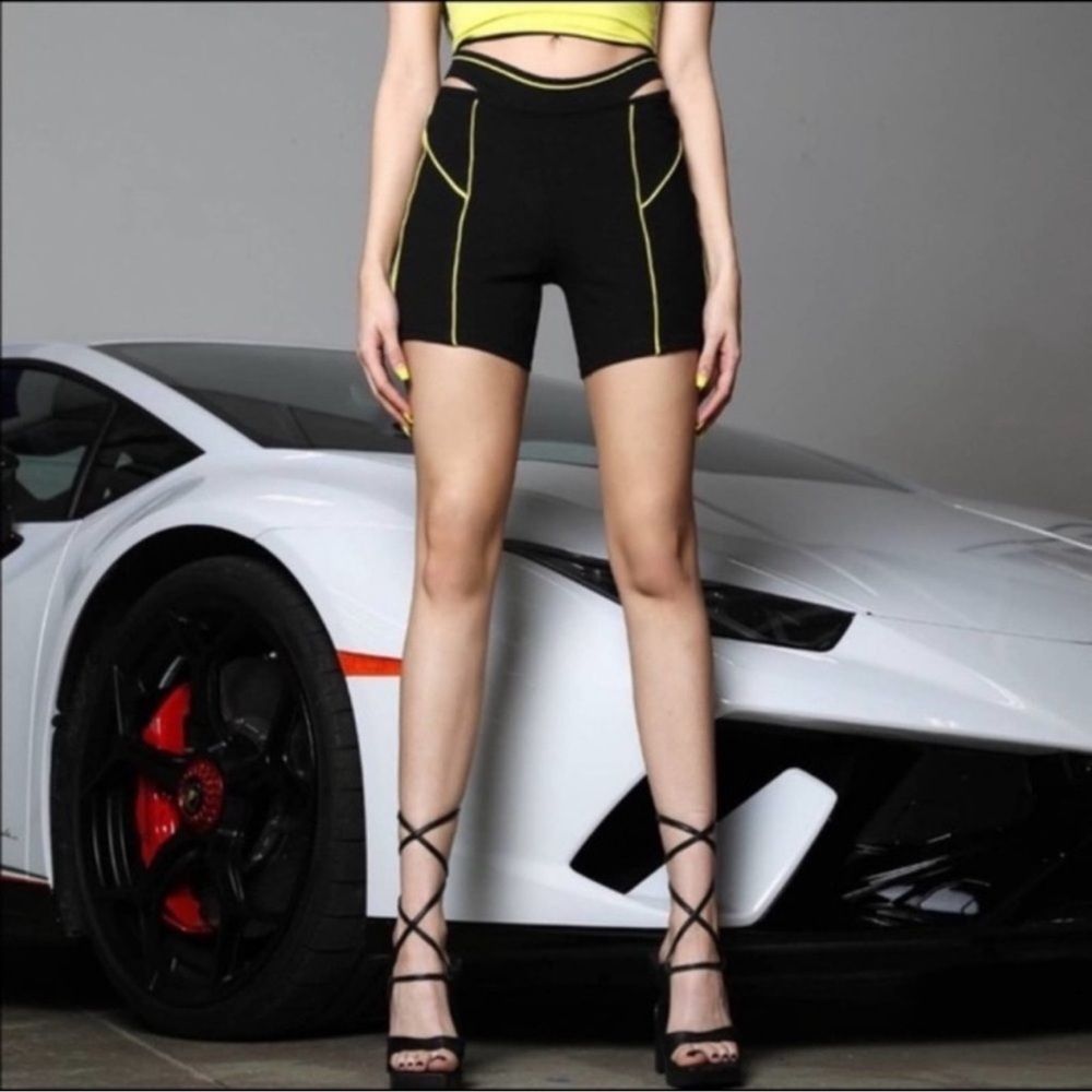 I.AM.GIA Womens Luna Black and Yellow Trim Cut Out Athletic Zip Up ... Sz S